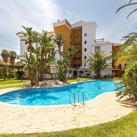 Lovely In With Heated Swimming Pool